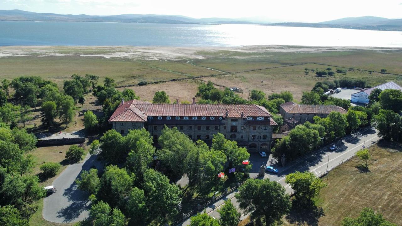 Balneario De Corconte Ξενοδοχείο Cabanas de Virtus Εξωτερικό φωτογραφία